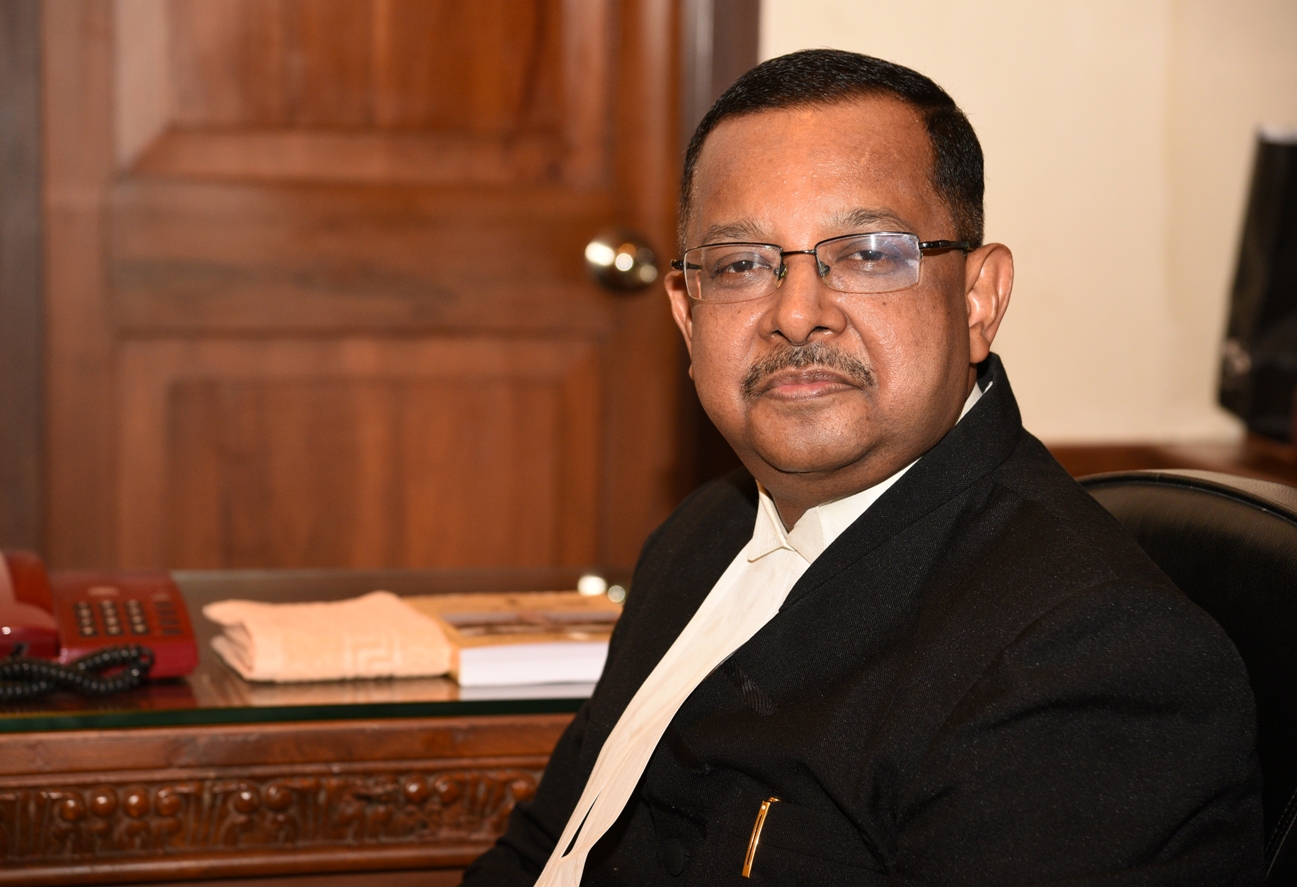 In conversation with Justice Ujjal Bhuyan on his journey from Bar to Bench  | SCC Times